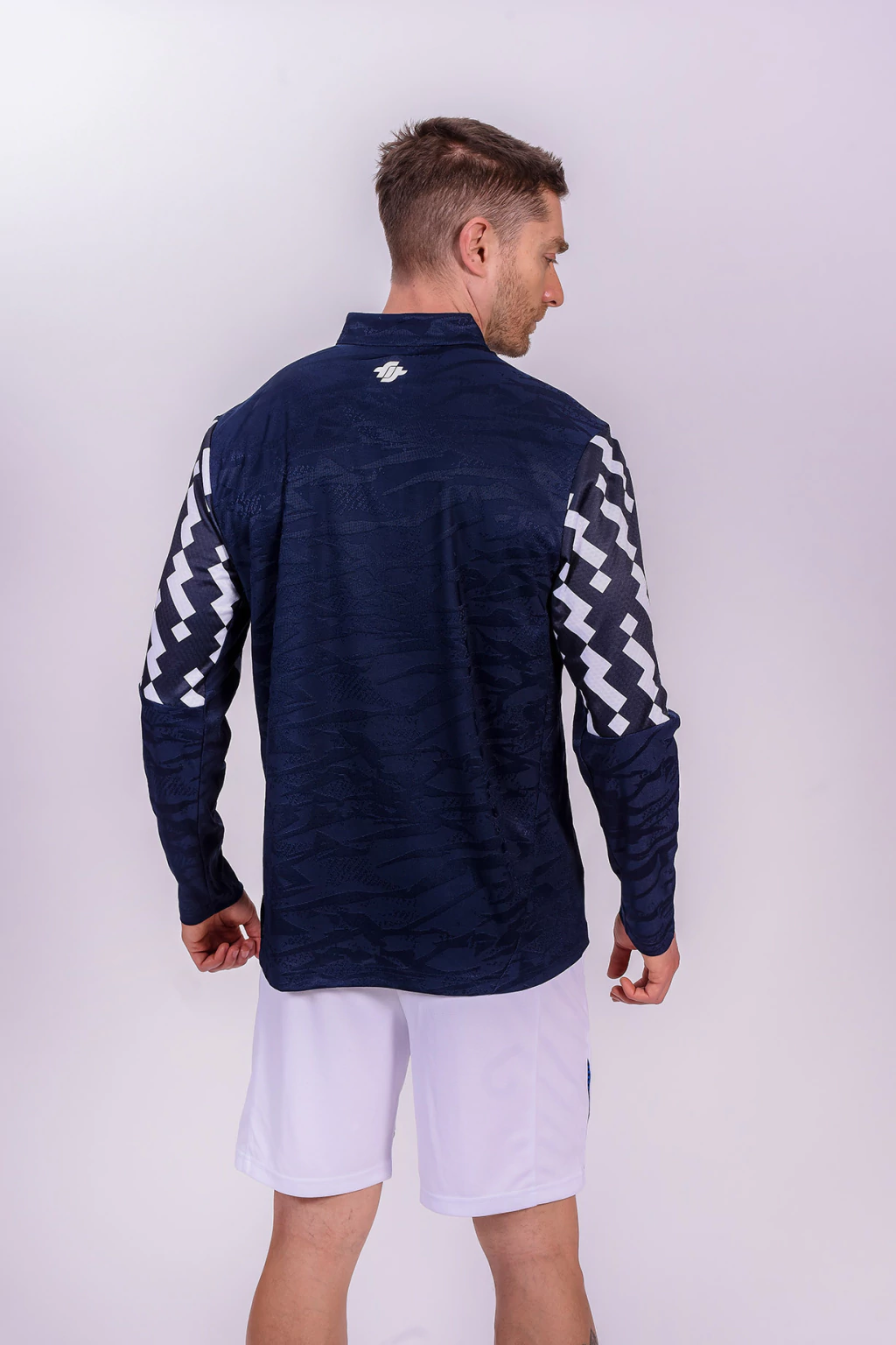 Buzo Monogram CSIR - AIFIT 2026 - Imagen 5