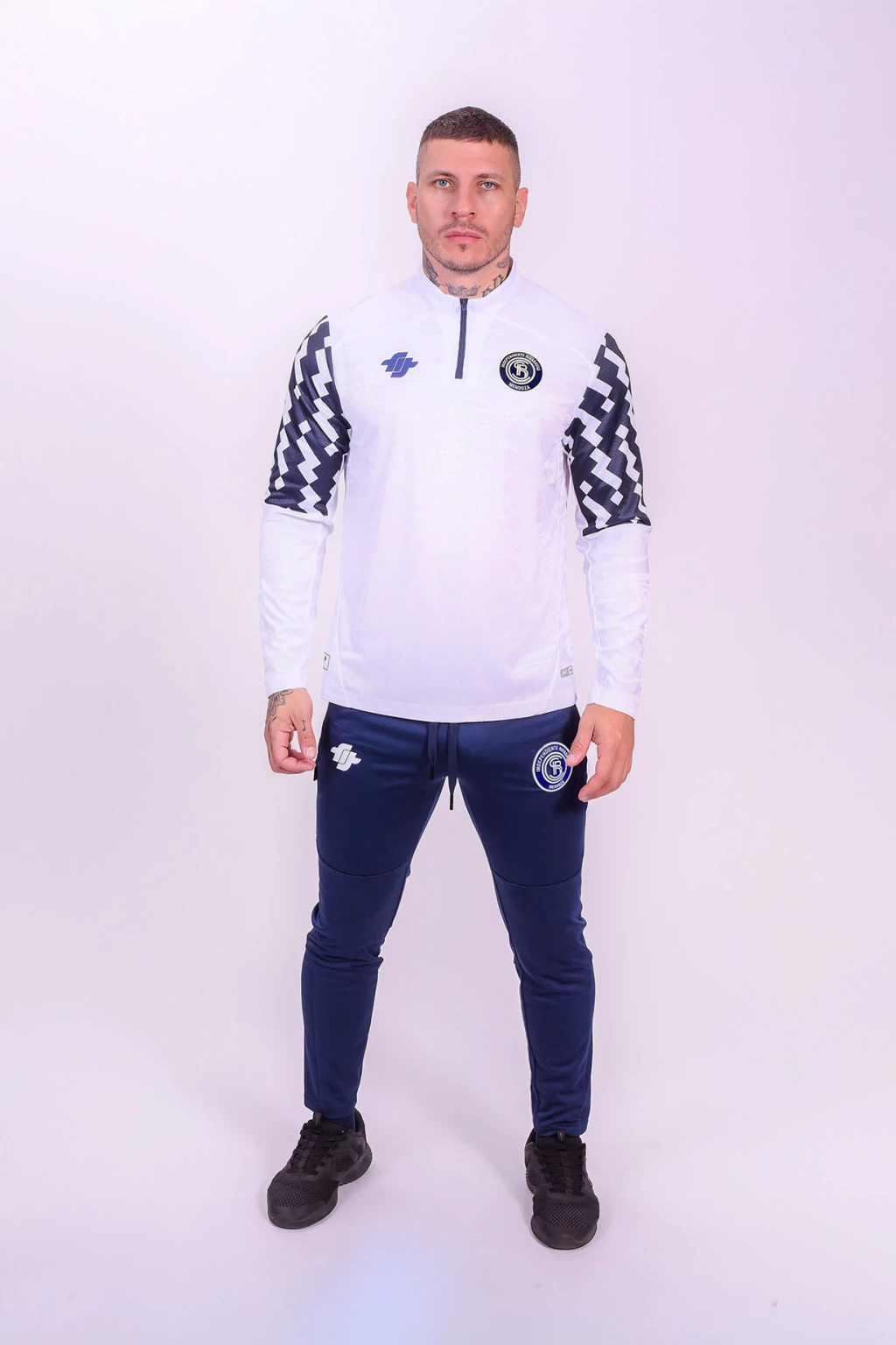 Buzo Monogram CSIR - AIFIT 2026 - Imagen 6