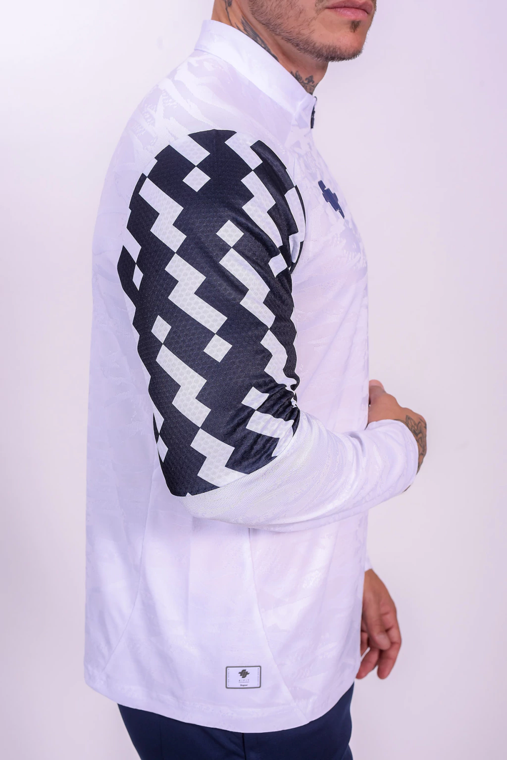 Buzo Monogram CSIR - AIFIT 2026 - Imagen 7